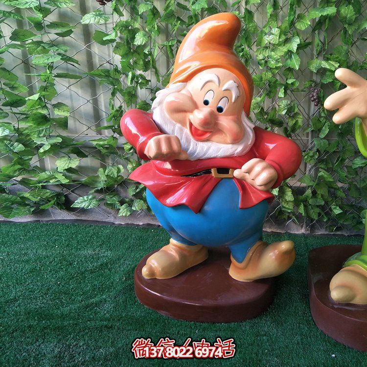 卡通小矮人雕塑，提升商場(chǎng)、戶(hù)外、園林景觀的玻璃鋼精美裝飾