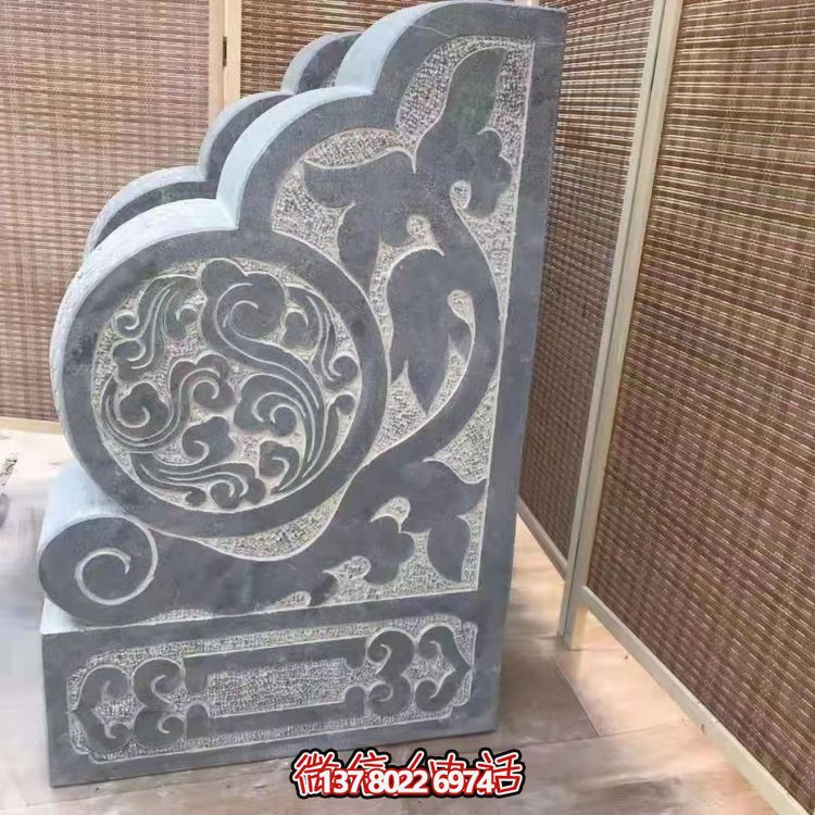 傳統石刻抱鼓，點綴仿古庭院