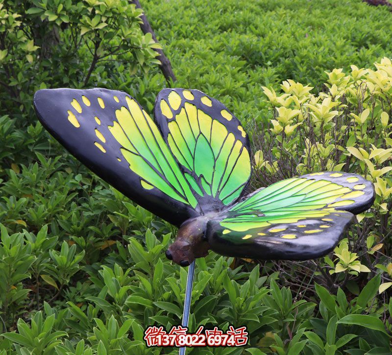 玻璃鋼蝴蝶雕塑，點亮操場創意之美