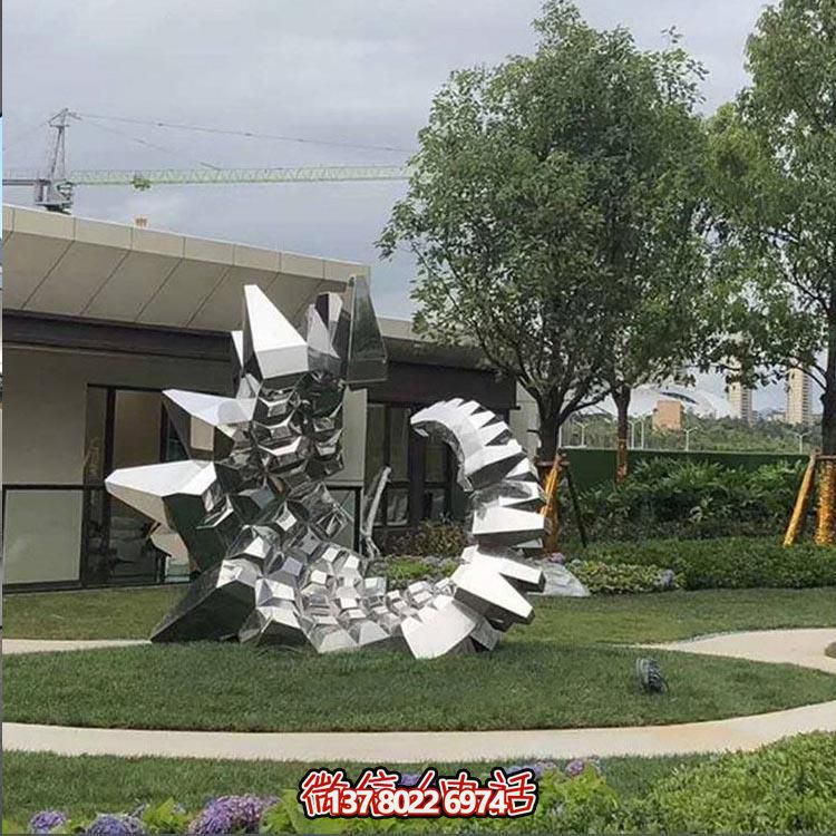 創(chuàng)意不銹鋼景觀雕塑讓戶外園林更加美麗