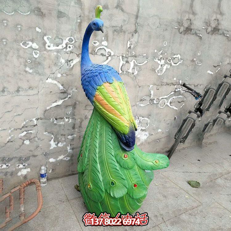 廣場(chǎng)玻璃鋼彩繪孔雀動(dòng)物景觀(guān)雕塑